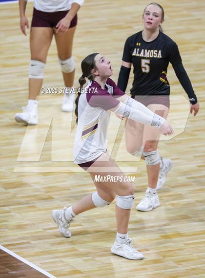 Thumbnail 1 in Alamosa vs. Village (CHSAA 3A Third Round) photogallery.
