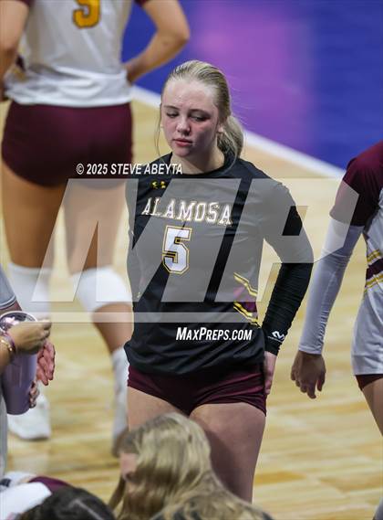 Thumbnail 1 in Alamosa vs. Village (CHSAA 3A Third Round) photogallery.