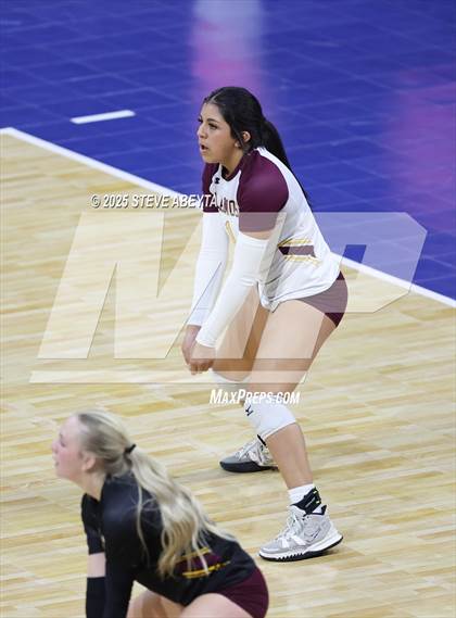 Thumbnail 3 in Alamosa vs. Village (CHSAA 3A Third Round) photogallery.