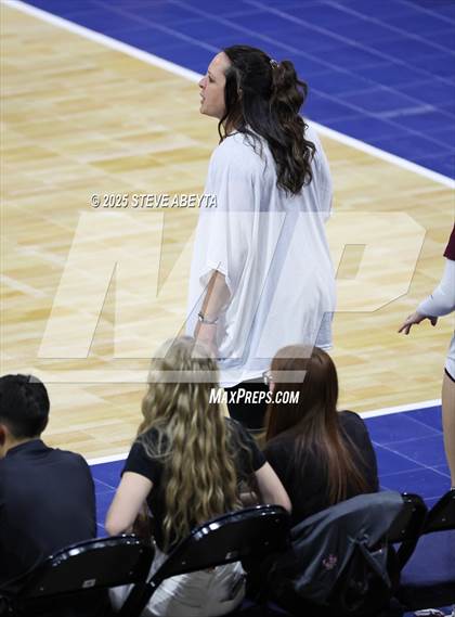 Thumbnail 3 in Alamosa vs. Village (CHSAA 3A Third Round) photogallery.