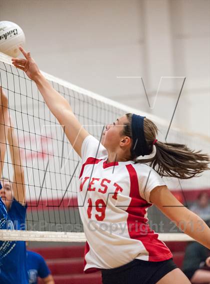 Thumbnail 3 in Warwick Veterans @ Cranston West photogallery.