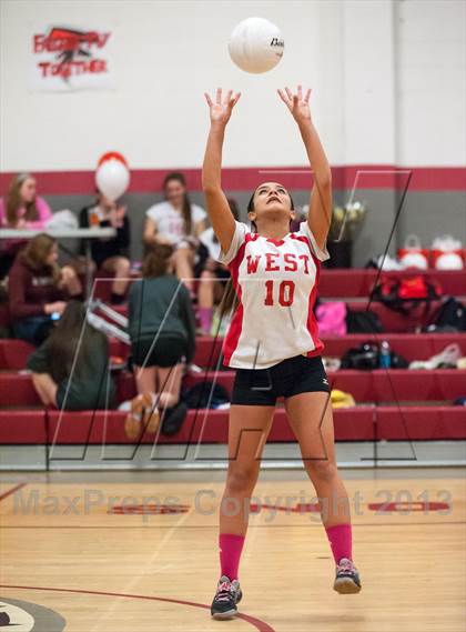 Thumbnail 2 in Warwick Veterans @ Cranston West photogallery.