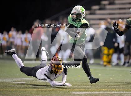 Thumbnail 2 in Roosevelt vs Capital (WIAA 3A Playoff Round 1) photogallery.