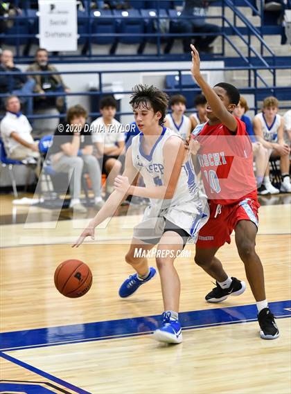 Thumbnail 2 in Hirschi @ Peaster photogallery.
