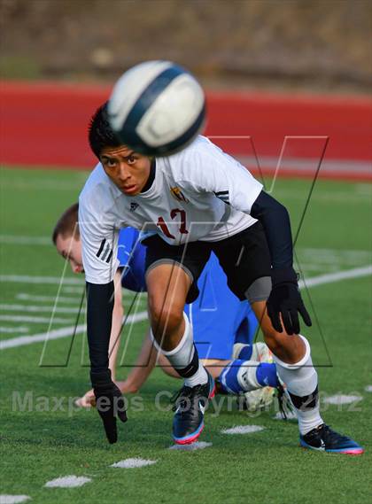 Thumbnail 1 in Grossmont vs. Point Loma (San Diego City Tournament) photogallery.