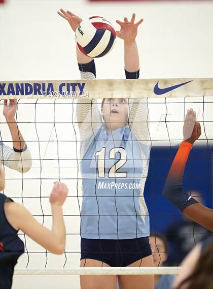 Thumbnail 1 in West Springfield vs. Yorktown photogallery.
