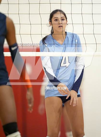 Thumbnail 1 in West Springfield vs. Yorktown photogallery.