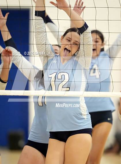 Thumbnail 2 in West Springfield vs. Yorktown photogallery.