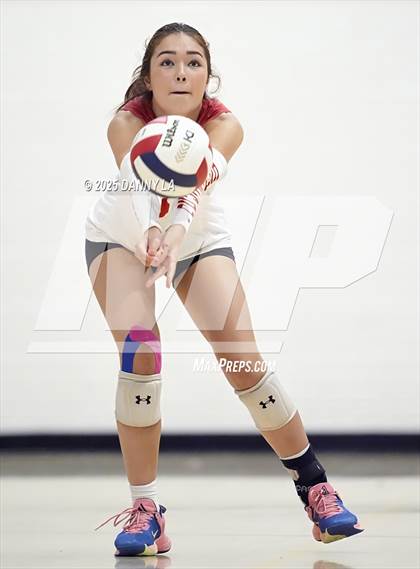 Thumbnail 2 in West Springfield vs. Yorktown photogallery.