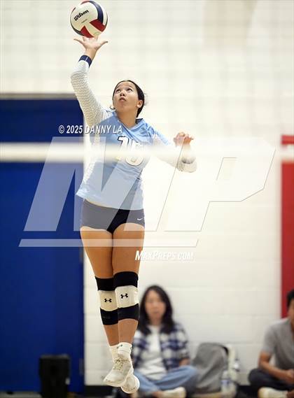 Thumbnail 3 in West Springfield vs. Yorktown photogallery.