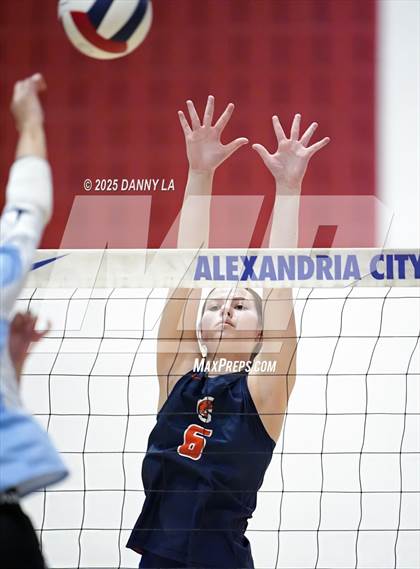Thumbnail 1 in West Springfield vs. Yorktown photogallery.