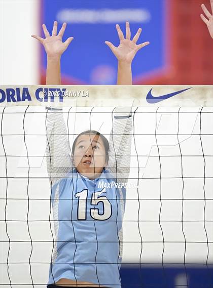 Thumbnail 3 in West Springfield vs. Yorktown photogallery.