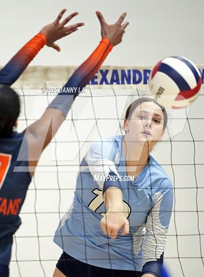 Thumbnail 2 in West Springfield vs. Yorktown photogallery.