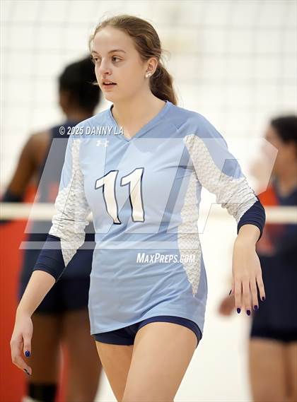 Thumbnail 3 in West Springfield vs. Yorktown photogallery.