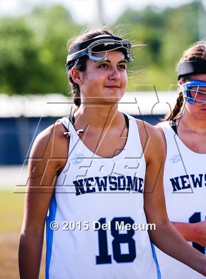 Thumbnail 1 in Alonso @ Newsome photogallery.