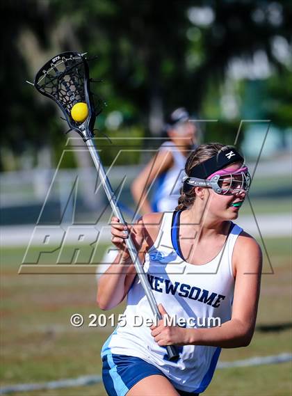Thumbnail 3 in Alonso @ Newsome photogallery.