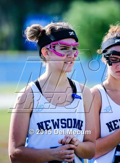 Thumbnail 2 in Alonso @ Newsome photogallery.