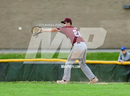 Thumbnail 2 in Cicero-North Syracuse vs Auburn photogallery.