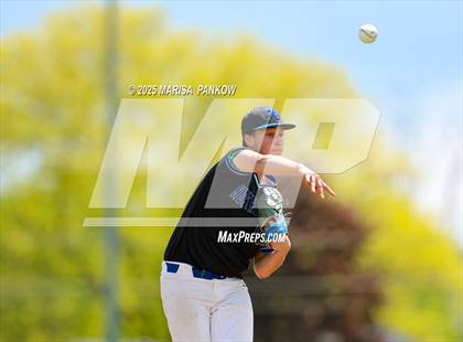 Thumbnail 2 in Cicero-North Syracuse vs Auburn photogallery.