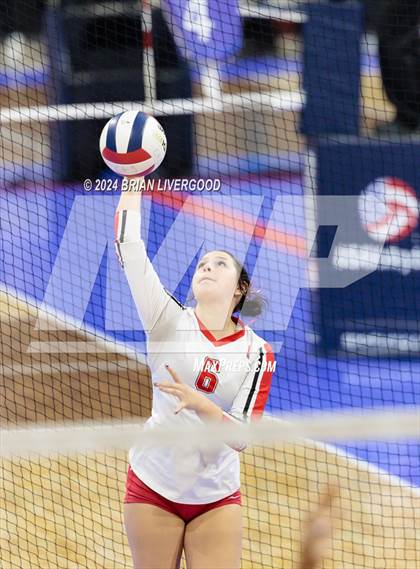 Thumbnail 3 in Alamosa vs. Centauri (CHSAA 3A Round 2) photogallery.