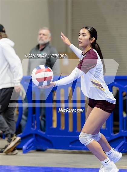 Thumbnail 2 in Alamosa vs. Centauri (CHSAA 3A Round 2) photogallery.