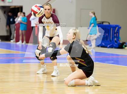 Thumbnail 3 in Alamosa vs. Centauri (CHSAA 3A Round 2) photogallery.