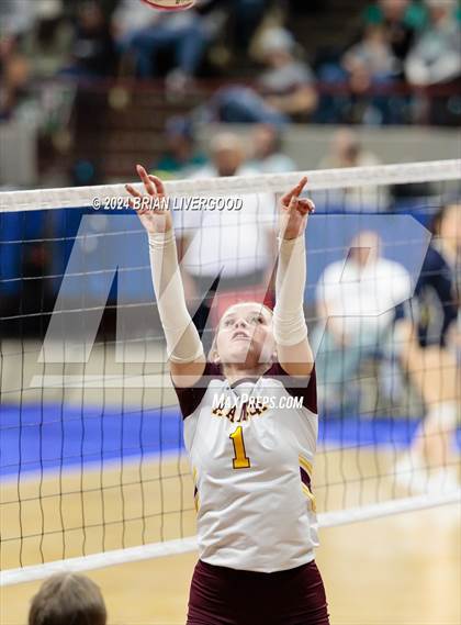 Thumbnail 2 in Alamosa vs. Centauri (CHSAA 3A Round 2) photogallery.