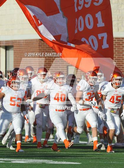 Thumbnail 1 in Pleasant Grove vs. Celina (UIL 4A Division 2 Region 2 Semifinal) photogallery.