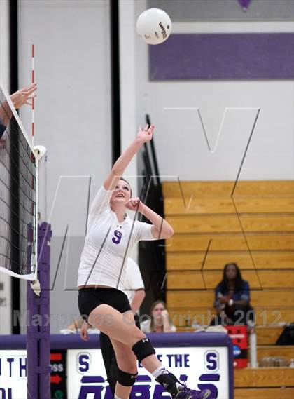 Thumbnail 1 in Valor Christian @ Denver South photogallery.