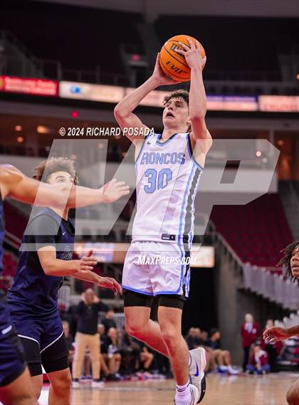Thumbnail 2 in Sierra Canyon vs. Clovis North photogallery.