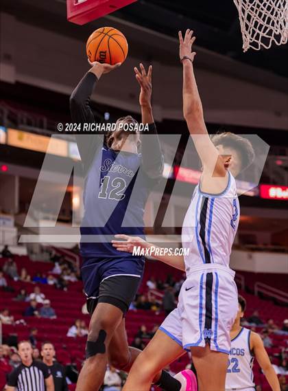 Thumbnail 1 in Sierra Canyon vs. Clovis North photogallery.