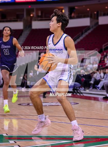 Thumbnail 2 in Sierra Canyon vs. Clovis North photogallery.