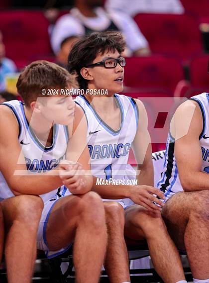 Thumbnail 2 in Sierra Canyon vs. Clovis North photogallery.
