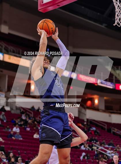 Thumbnail 1 in Sierra Canyon vs. Clovis North photogallery.