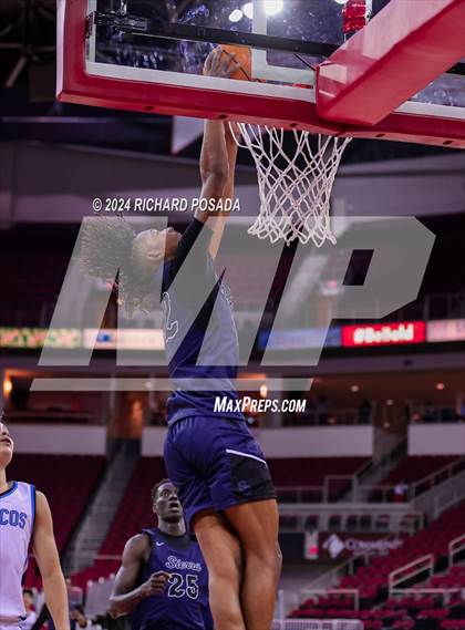 Thumbnail 2 in Sierra Canyon vs. Clovis North photogallery.
