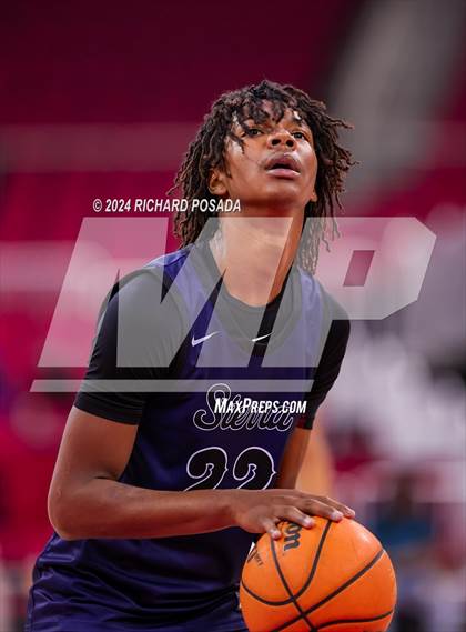 Thumbnail 1 in Sierra Canyon vs. Clovis North photogallery.