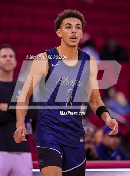 Thumbnail 2 in Sierra Canyon vs. Clovis North photogallery.