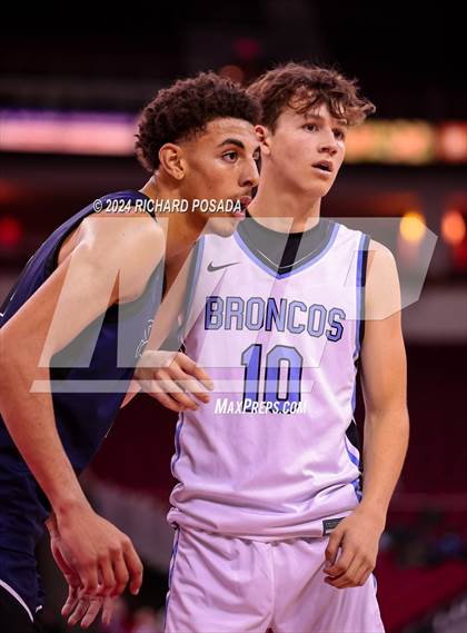 Thumbnail 2 in Sierra Canyon vs. Clovis North photogallery.