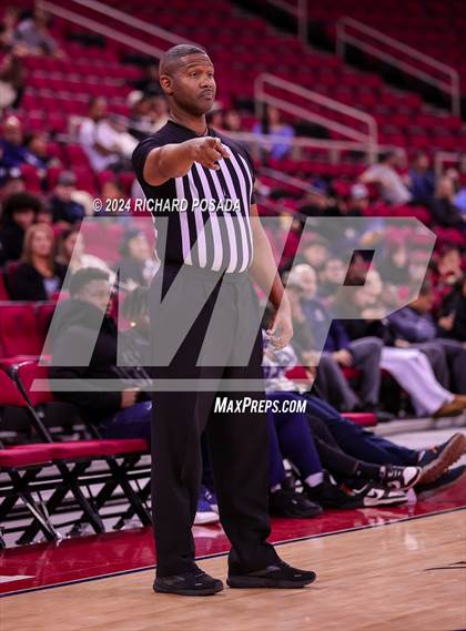 Thumbnail 2 in Sierra Canyon vs. Clovis North photogallery.