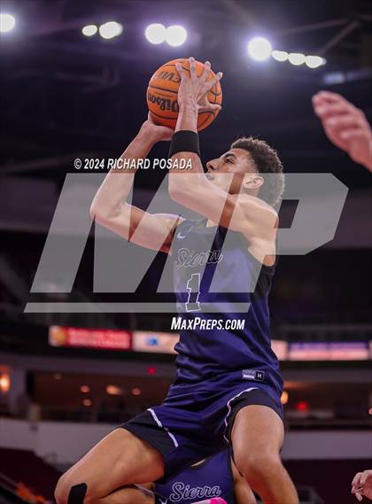 Thumbnail 2 in Sierra Canyon vs. Clovis North photogallery.