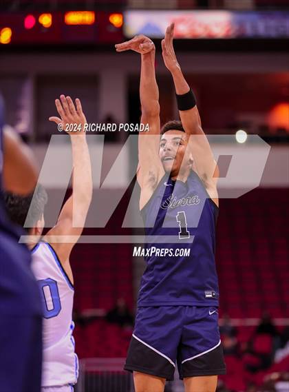Thumbnail 3 in Sierra Canyon vs. Clovis North photogallery.