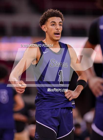 Thumbnail 2 in Sierra Canyon vs. Clovis North photogallery.