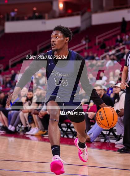 Thumbnail 3 in Sierra Canyon vs. Clovis North photogallery.