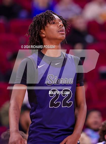 Thumbnail 3 in Sierra Canyon vs. Clovis North photogallery.