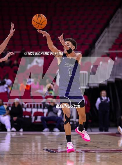 Thumbnail 3 in Sierra Canyon vs. Clovis North photogallery.