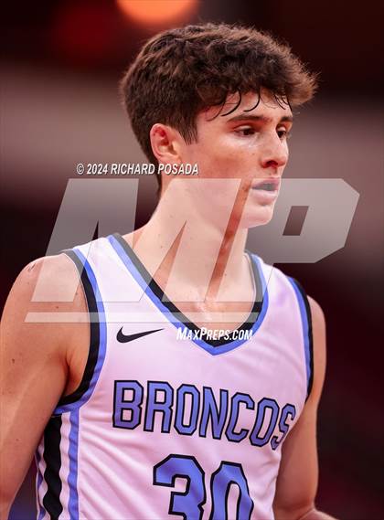 Thumbnail 1 in Sierra Canyon vs. Clovis North photogallery.