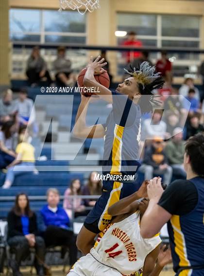 Thumbnail 2 in Howard Tech vs Webb School photogallery.