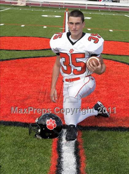 Thumbnail 3 in Ridgefield Football Team & Indivdual Photos photogallery.
