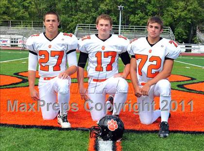 Thumbnail 2 in Ridgefield Football Team & Indivdual Photos photogallery.