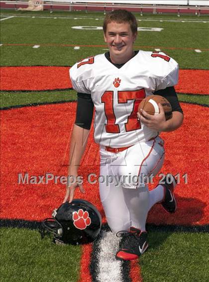 Thumbnail 3 in Ridgefield Football Team & Indivdual Photos photogallery.